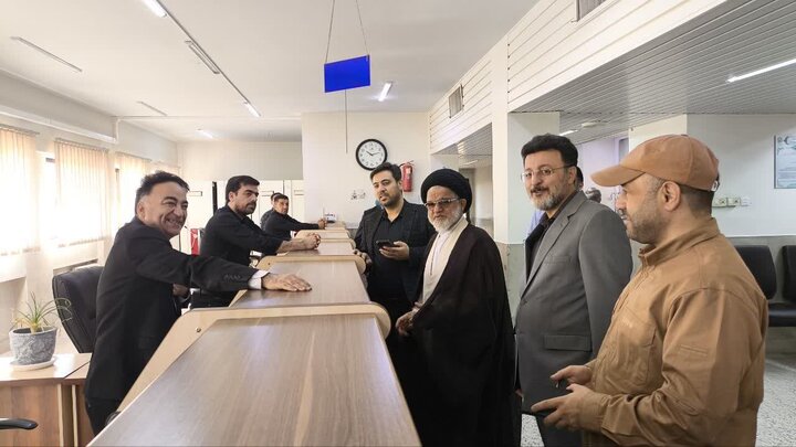 تجلیل امام جمعه شهرستان نطنز از پرستاران