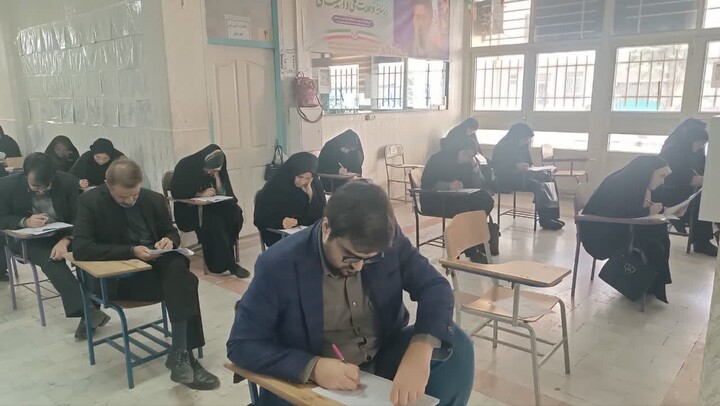 گزارش تصویری | برگزاری مرحله استانی مسابقات معارفی قرآن کریم در آذربایجان شرقی