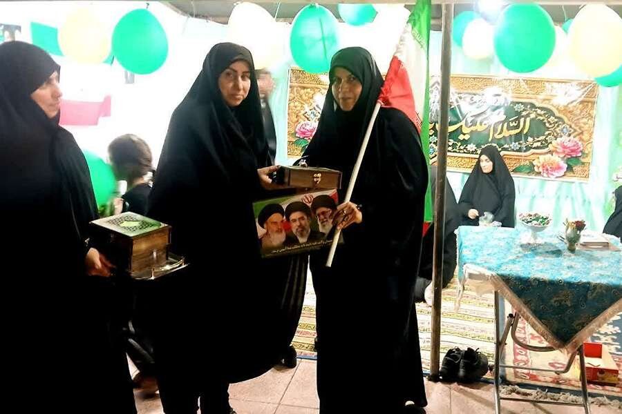 آیین تجلیل از پرستاران در موکب مدرسه علمیه گناوه برگزار شد