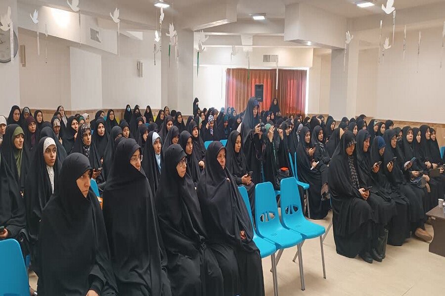 طلبگی؛ مسیری نورانی در قدمگاه امام زمان (عج) است+عکس