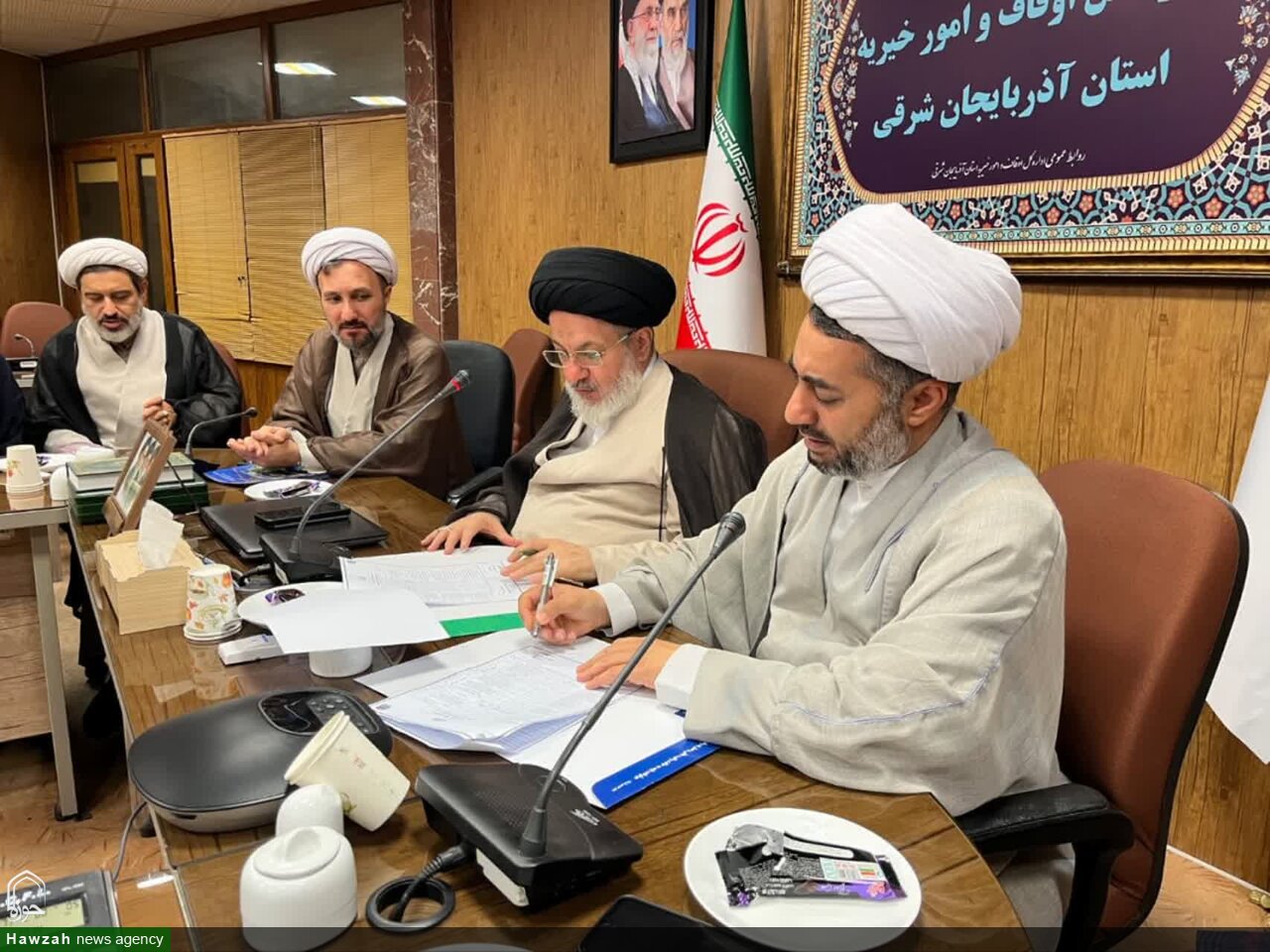 تفاهم‌نامه همکاری ستاد اقامه نماز و اداره کل اوقاف و امور خیریه آذربایجان شرقی امضا شد