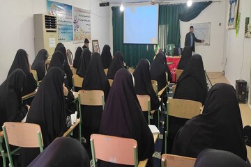 طلبگی و تبلیغ دین مجاهدتی در مسیر ترویج معنویت است