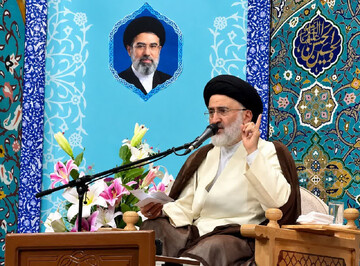 حفظ انسجام جامعه در برابر توطئه‌های دشمن ضروری است