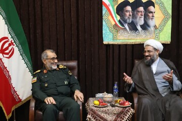 تصاویر / دیدار جانشین فرمانده کل انتظامی کشور با نماینده ولی فقیه در استان همدان