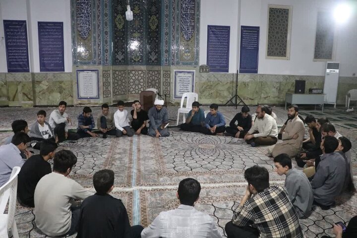 اردوی زیارتی طلاب مدرسه علمیه آیت‌ الله بهاری (ره) به شهر مقدس قم
