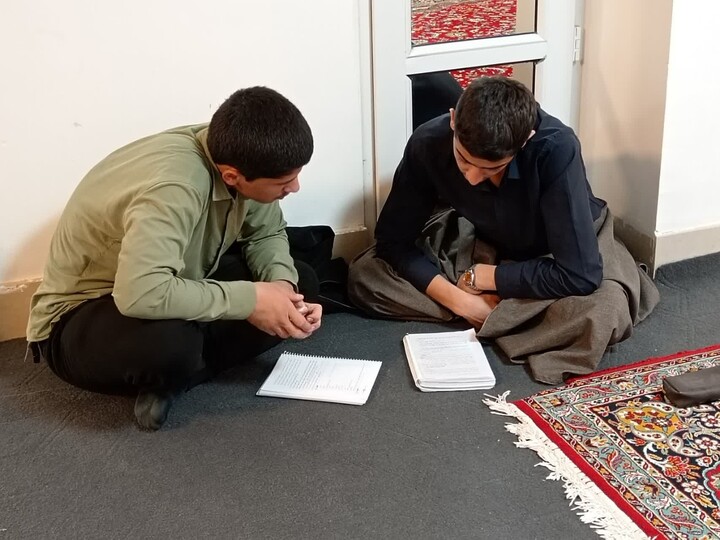 تصاویر / یک روز در مدرسه علمیه شیخ علیخان زنگنه تویسرکان