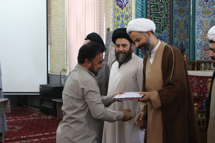 تصاویر/  تجلیل از پژوهشگران ممتاز مدرسه علمیه آیت الله آخوند(ره)