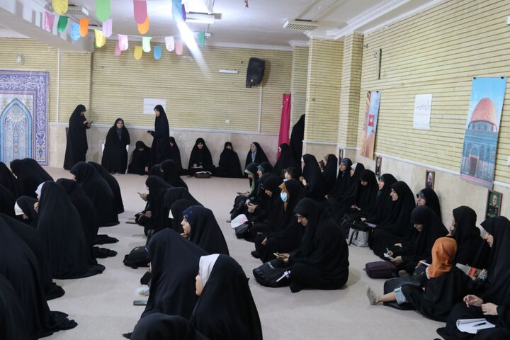 تصاویر/ مراسم جشن میلاد حضرت زینب کبری(س) در مدرسه علمیه خواهران بوشهر
