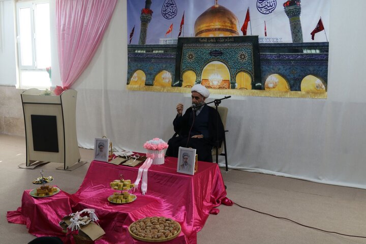 تصاویر/ مراسم جشن میلاد حضرت زینب کبری(س) در مدرسه علمیه خواهران بوشهر