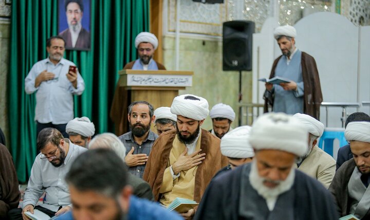 تصاویر/ تشرف اعضای ستاد اعتکاف به آستان مقدس حضرت عبدالعظیم(ع)