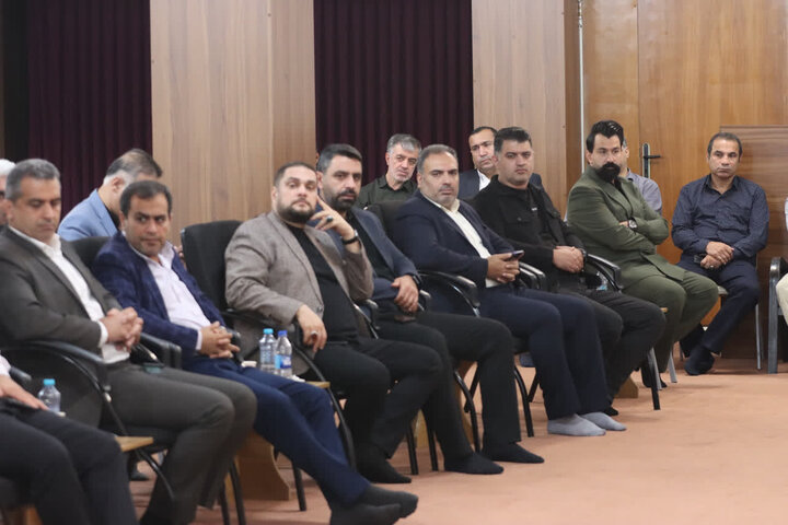 دیدار مدیرکل و روسای ادارات ورزش و جوانان مازندران با نماینده ولی‌فقیه