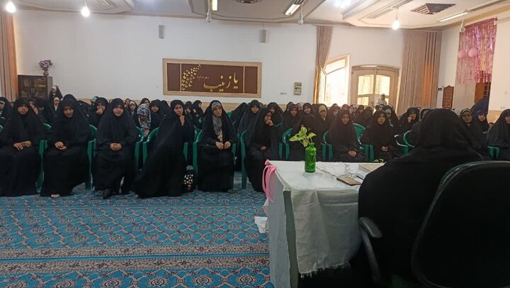 تصاویر/ مراسم جشن میلاد حضرت زینب کبری(س) در در مدرسه علمیه حضرت زینب(س) کرمان