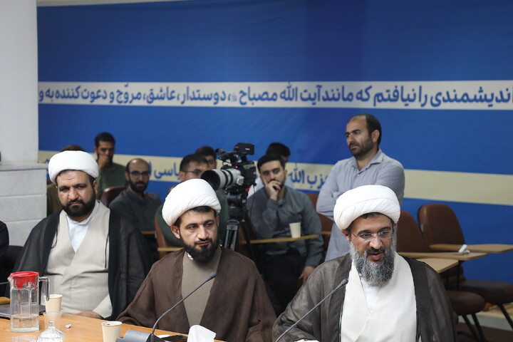 تصاویر/ دومین پیش همایش هشتمین دوره کتاب سال حکومت اسلامی