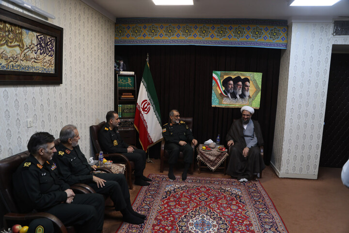 دیدار جانشین فرمانده کل انتظامی کشور با نماینده ولی فقیه در استان همدان