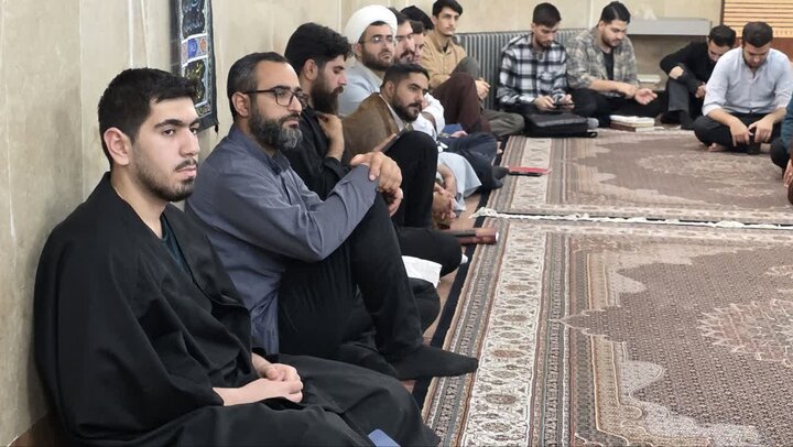 تصاویر/ نشست اخلاقی مدرسه علمیه امام خمینی (ره) ارومیه