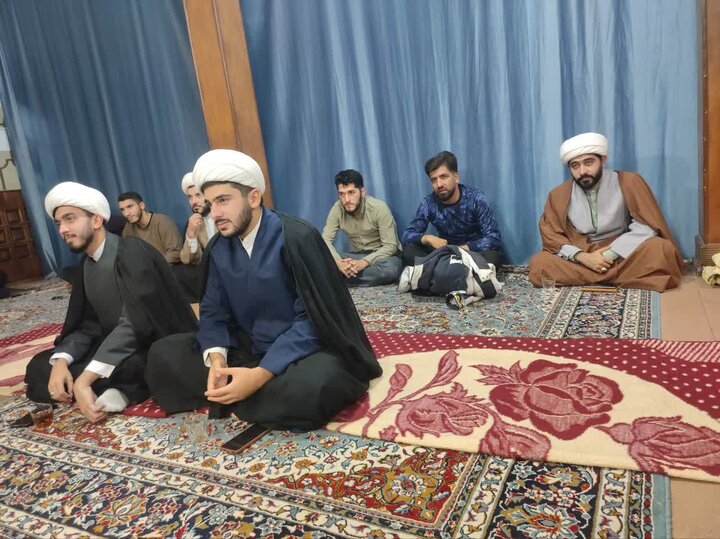 تصاویر/ هیئت هفتگی مدرسه علمیه آیت الله نمازی شهرستان خوی