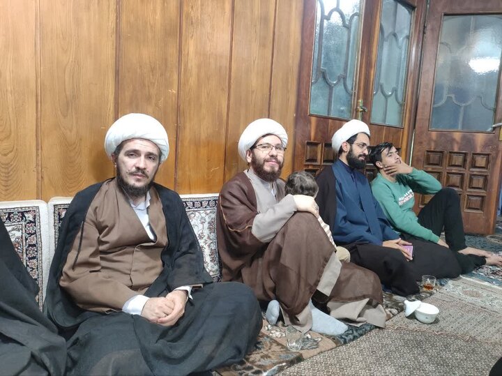 تصاویر/ هیئت هفتگی مدرسه علمیه آیت الله نمازی شهرستان خوی