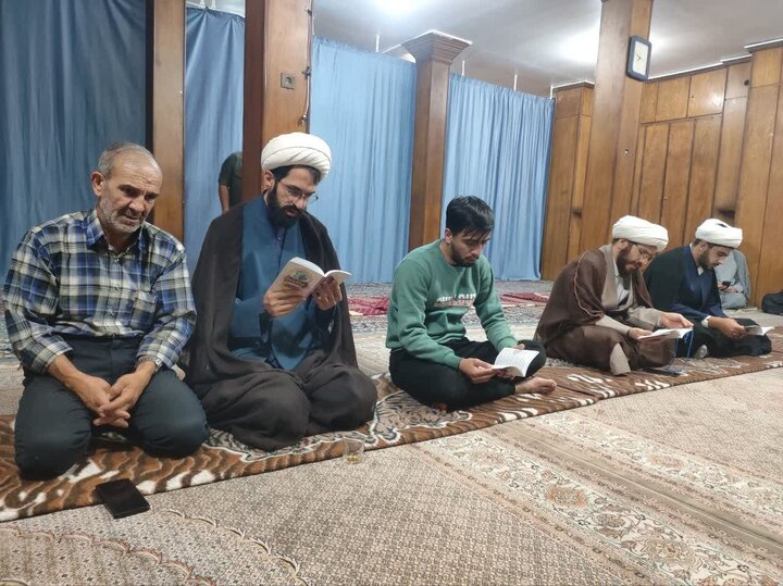 تصاویر/ هیئت هفتگی مدرسه علمیه آیت الله نمازی شهرستان خوی