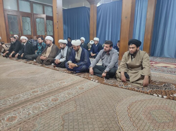 تصاویر/ هیئت هفتگی مدرسه علمیه آیت الله نمازی شهرستان خوی