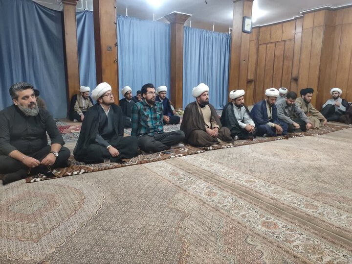 تصاویر/ هیئت هفتگی مدرسه علمیه آیت الله نمازی شهرستان خوی