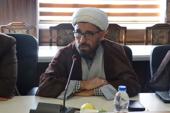 تصاویر/ گردهمایی ائمه جماعات و جلسه ستاد اقامه نماز بنیاد شهید و امور ایثارگران آذربایجان غربی