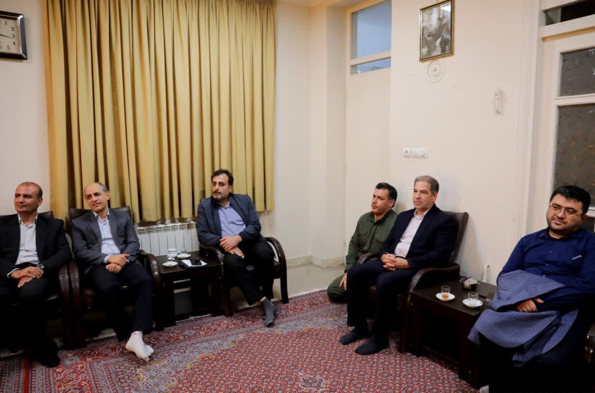 تصاویر / دیدار رئیس دانشگاه علوم کشاورزی و منابع طبیعی با نماینده ولی فقیه در گلستان