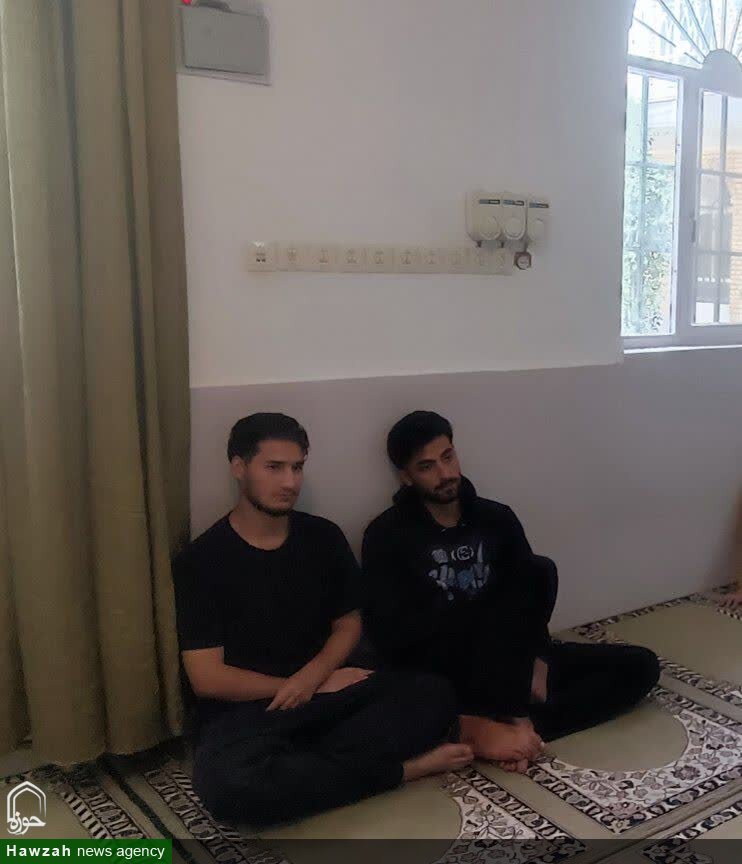 نشست مدیر مدرسه علمیه ولیعصر (عج) سامن با طلاب
