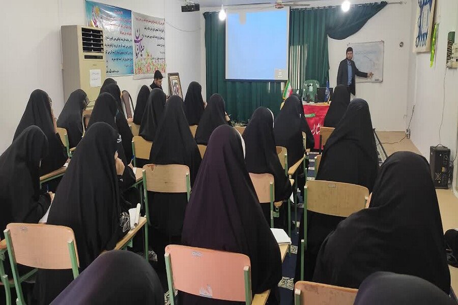 طلبگی و تبلیغ دین مجاهدتی در مسیر ترویج معنویت است