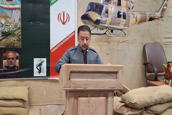 آیین رونمایی کتاب «ایستاده در حصار»؛ بازخوانی مقاومت رزمندگان اسلام در پاوه+تصاویر