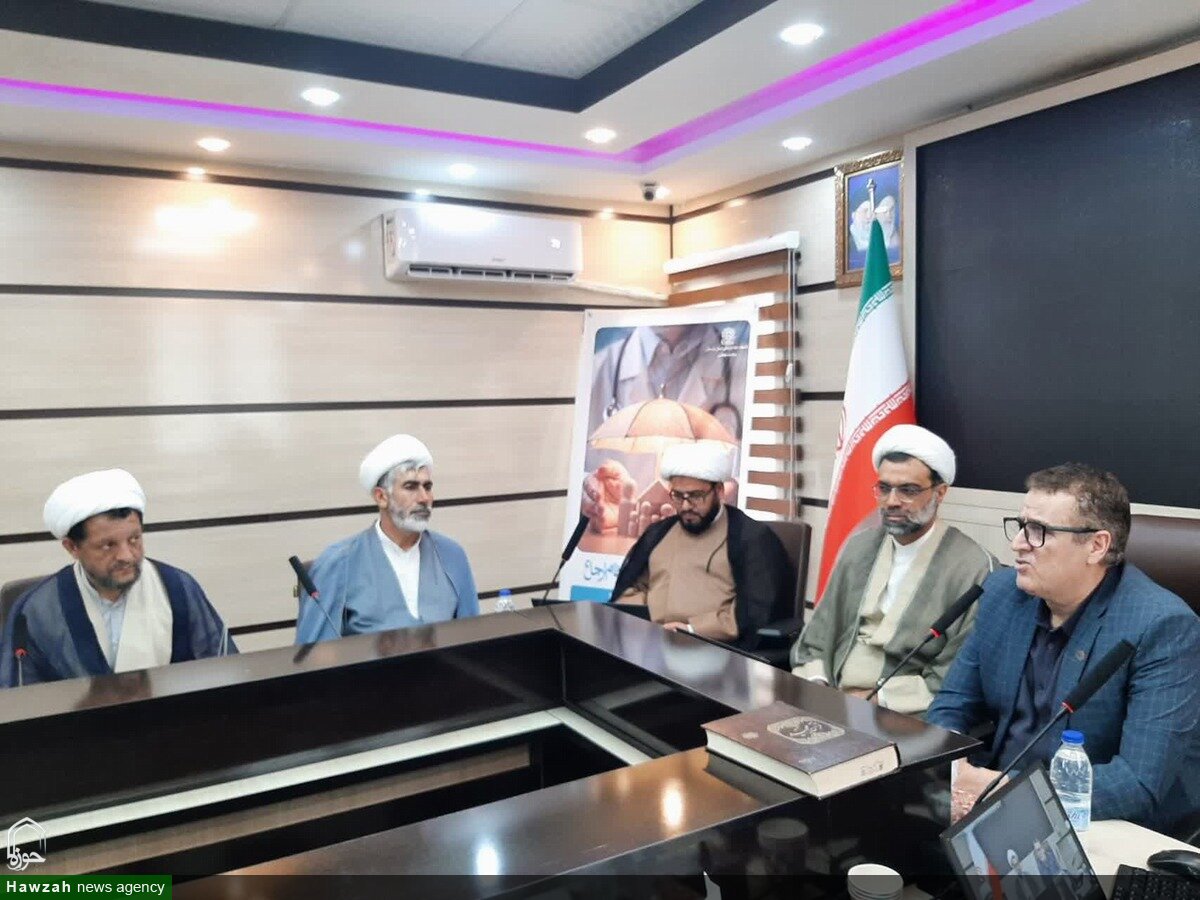 امامان جماعت با پاسخگویی عالمانه و صمیمانه به شبهات دینی جامعه روشنگری کنند