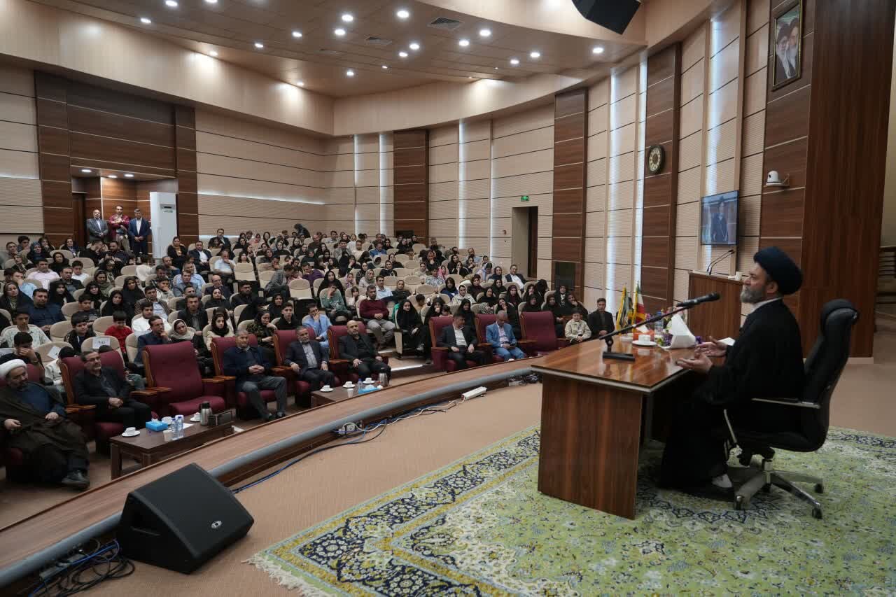 تصاویر/ حضور امام جمعه اردبیل در جمع خانواده نیروهای فراجای استان اردبیل