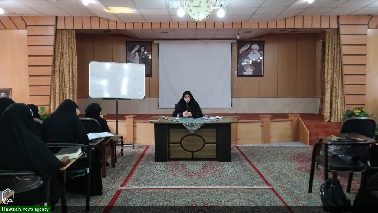 نشست توجیهی دوازدهمین دوره رقابت‌های علمی حوزه علمیه خواهران در مدرسه علمیه الزهرا یزد برگزار شد
