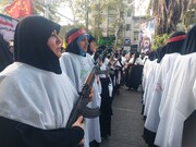 फ़ोटो / ईरान के विशाल सैन्य अभ्यास ‘जान फ़िदायाने ईरान’ में छात्राओं की भागीदारी