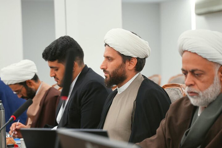 تصاویر/ نشست «آشنایی با مأموریت ها، فعالیت ها و ظرفیت های بین الملل دفتر مقام معظم رهبری»