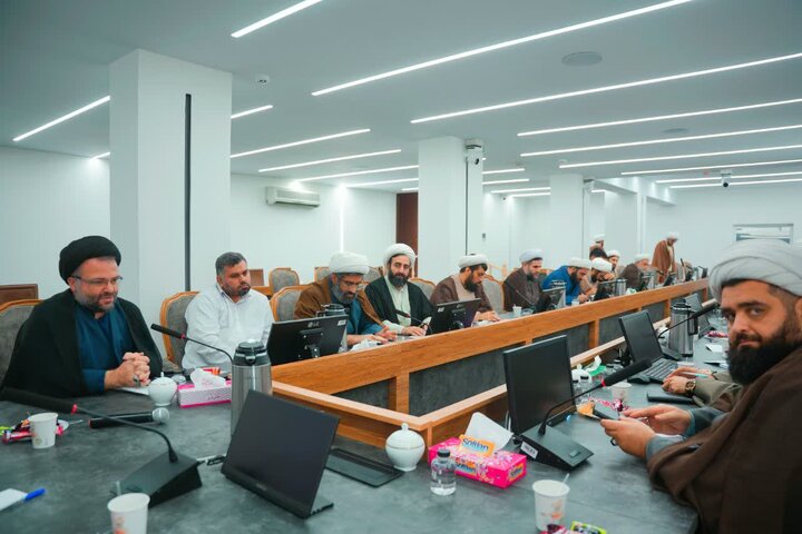 تصاویر/ نشست «آشنایی با مأموریت ها، فعالیت ها و ظرفیت های بین الملل دفتر مقام معظم رهبری»