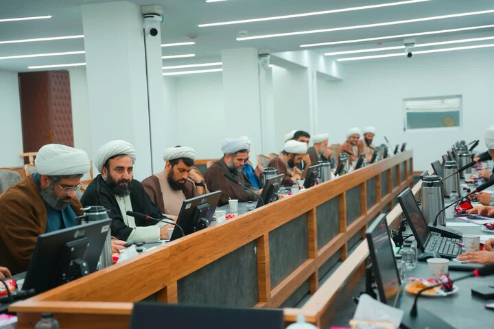 تصاویر/ نشست «آشنایی با مأموریت ها، فعالیت ها و ظرفیت های بین الملل دفتر مقام معظم رهبری»