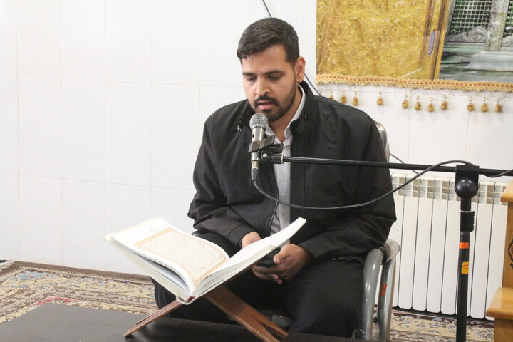 تصاویر/ برگزاری محفل انس با قرآن در مدرسه علمیه امام مهدی (عج) کرمان