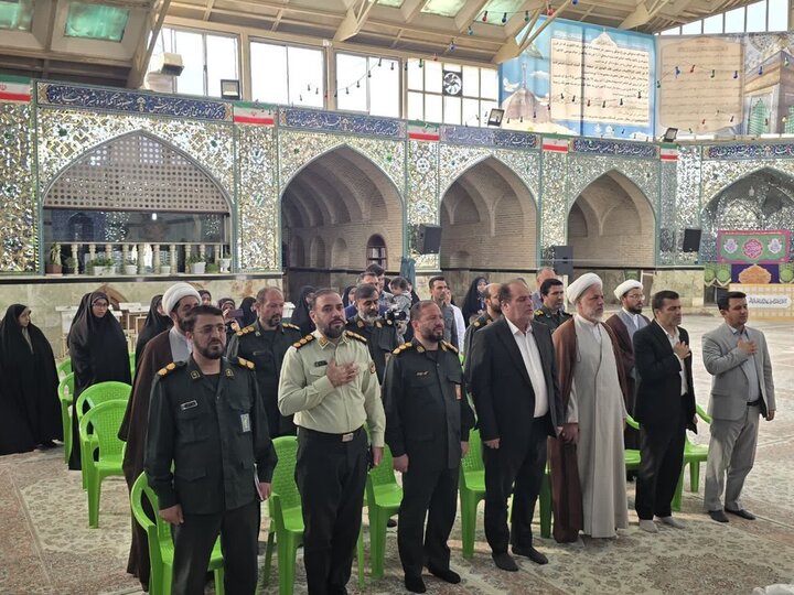 تصاویر/ برپایی نمایشگاه اسوه با حضور امام جمعه شهرستان ساوه
