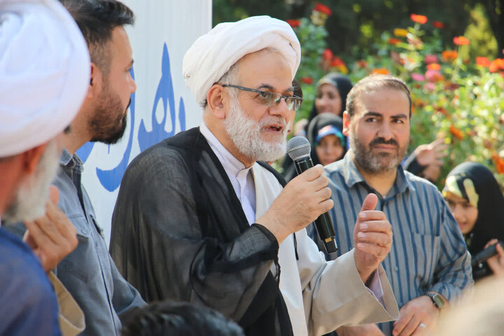 تصاویر|همایش بزرگ پیاده روی خانوادگی طلاب و روحانیون اصفهان