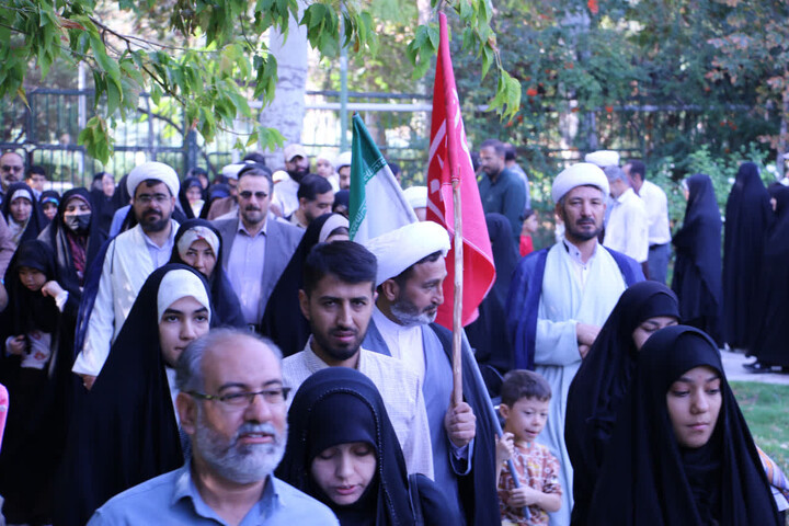 تصاویر|همایش بزرگ پیاده روی خانوادگی طلاب و روحانیون اصفهان