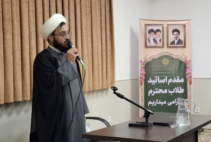 بازدید مدیر حوزه علمیه استان یزد از مرکز تخصصی