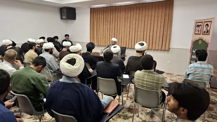 بازدید مدیر حوزه علمیه استان یزد از مرکز تخصصی