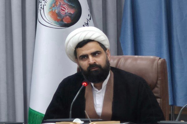 گزارش تصویری/ رونمایی از پوستر همایش ملی «مسائل الهیاتی حکمرانی در ایران» در قم