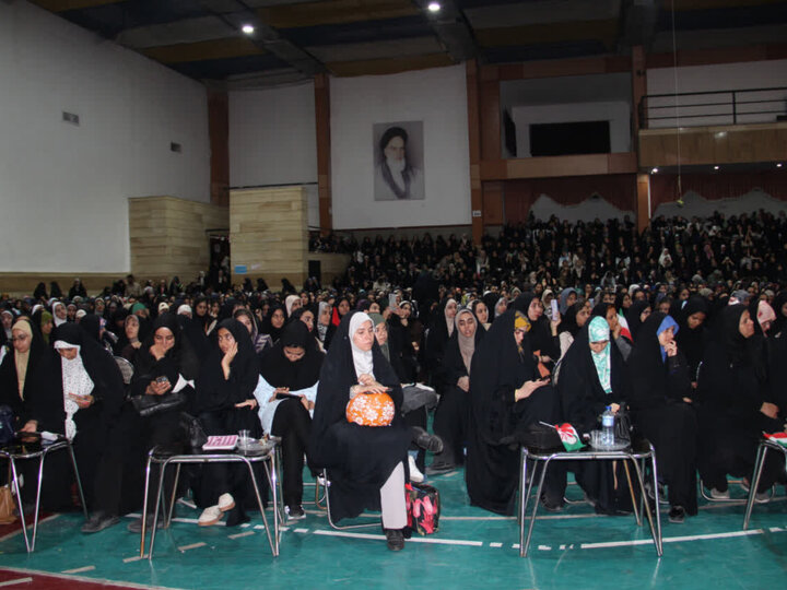 تصاویر/ اجتماع عظیم دختران حاج قاسم در یزد