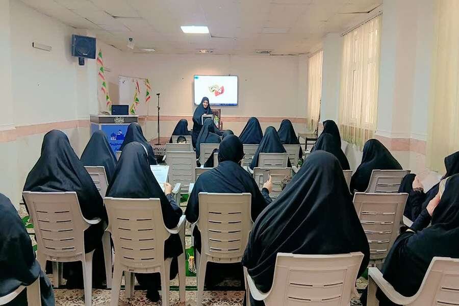 کارگاه جایگاه پژوهش و آموزش سامانه‌های پژوهشی کوثرنت در مدرسه علمیه گناوه برگزار شد