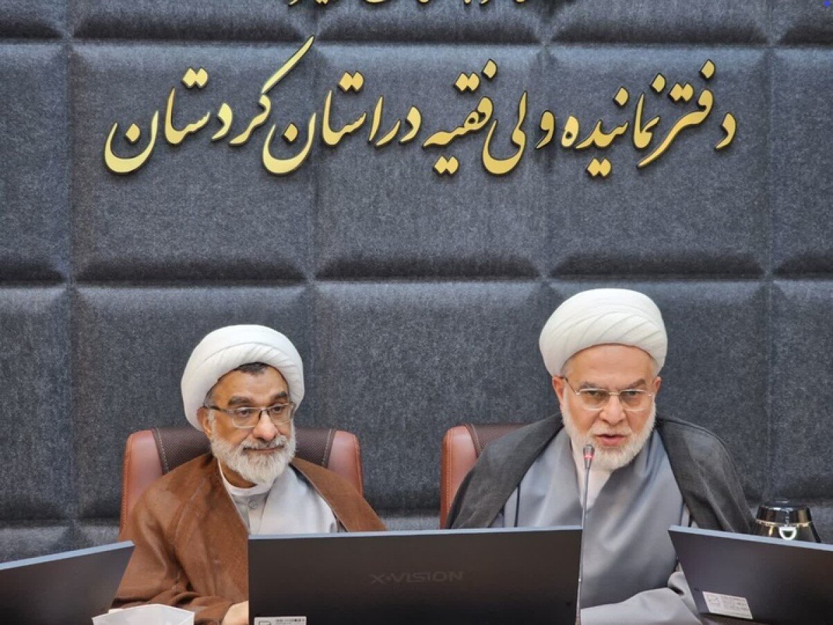 ایده «بانوی کُرد؛ زن تراز ایران اسلامی» حرکتی فن‌آورانه و پیشرو است /زن کرد، الگوی غیرت، وفاداری و شجاعت است