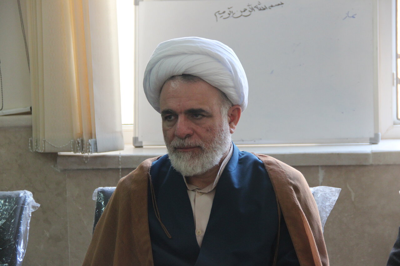 عدم توجه به عفاف و حجاب به آموزه‌های دینی آسیب می‌زند
