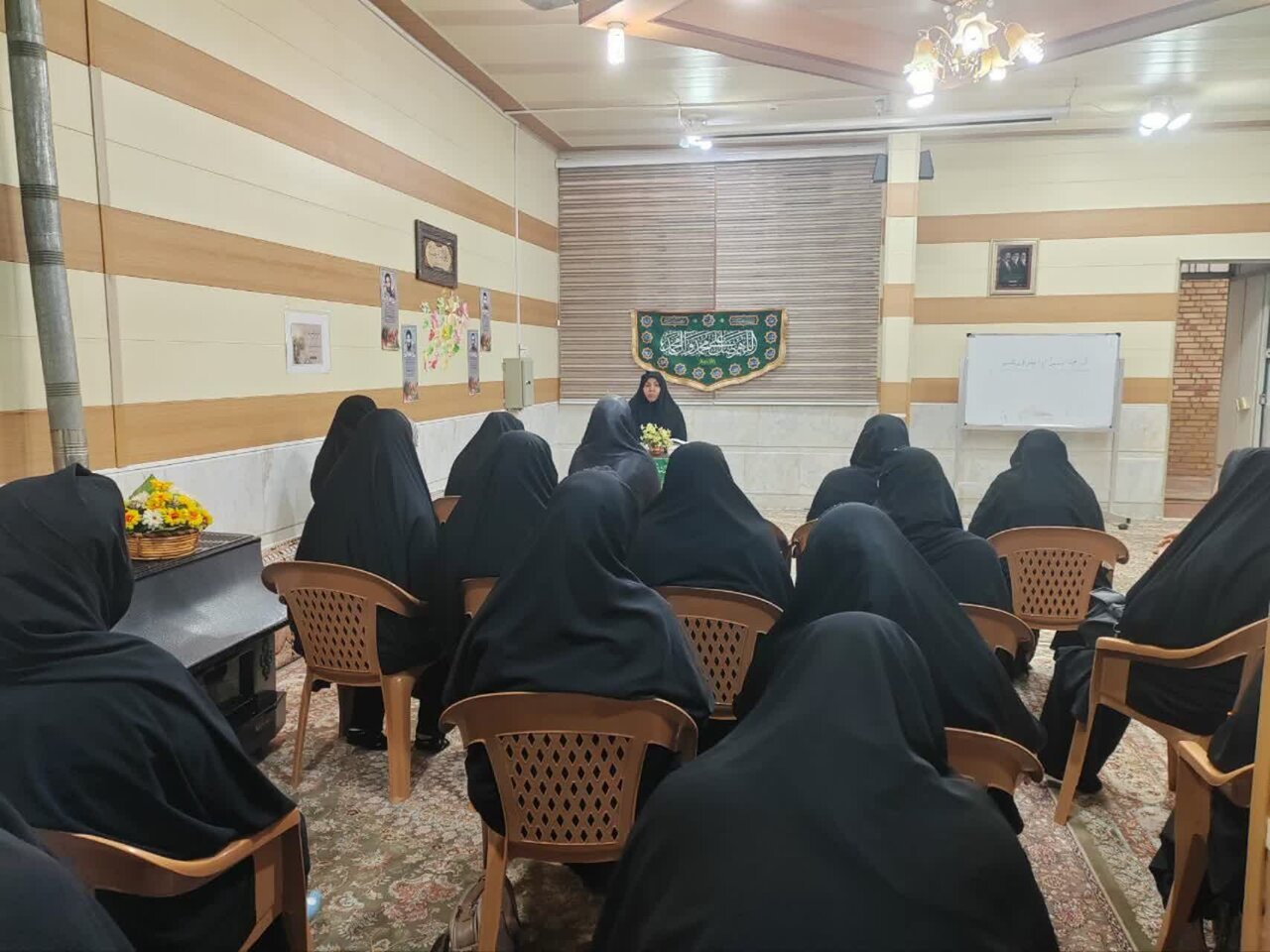 برگزاری نشست اخلاقی راه بندگی؛ از خودشناسی تا خداشناسی در مدرسه علمیه فاطمیه نجف‌آباد