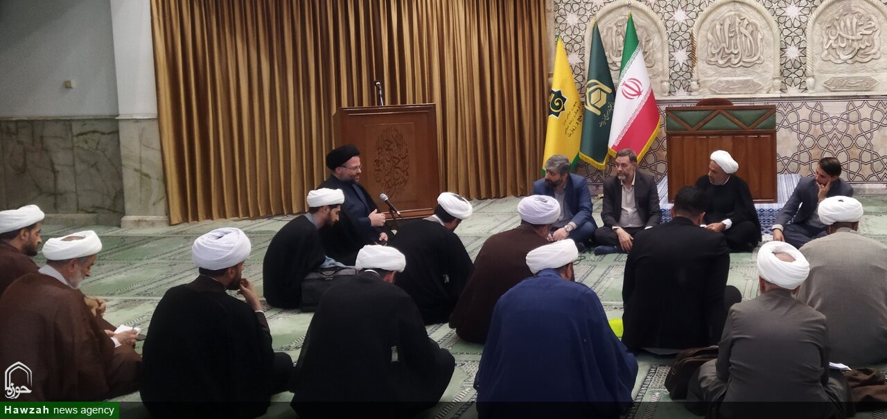 نشست «آشنایی با مأموریت‌ها، فعالیت‌ها و ظرفیت‌های بین‌المللی بعثه مقام معظم رهبری» برگزار شد