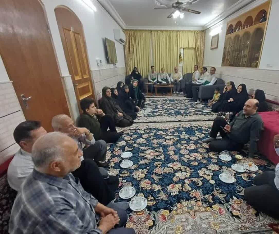 خادمیاران رضوی بانی تکریمِ خدماتِ دستان مهربان شدند+تصاویر